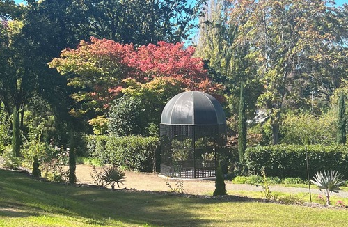 Tilba Tilba Cottage | Foxglove Luxury accommodation stay. Tranquil retreat in Tilba Tilba