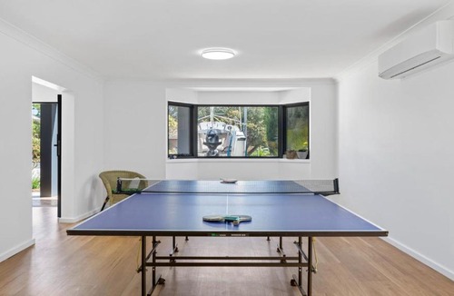 Hawks Nest House | Frangipani House