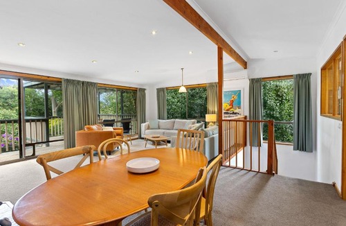 Skenes Creek House | Frankie - BYO Linen