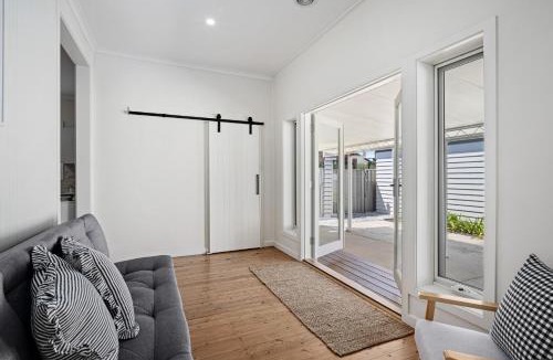 Wodonga House | Frankie's Place- lux & stylish