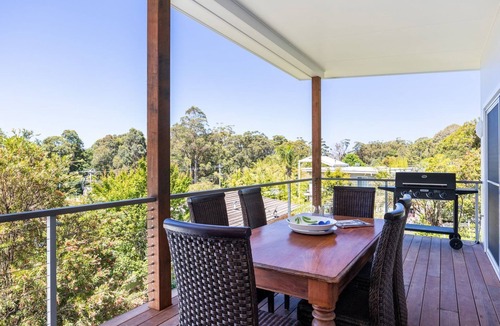 Mollymook Beach House | FREE NIGHT. Pay for 2 stay for 3