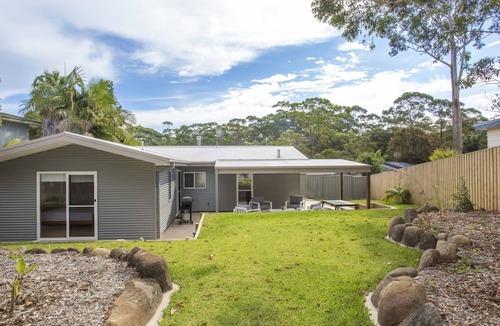 Lake Tabourie House | FREE NIGHT. Pay for 2 stay for 3