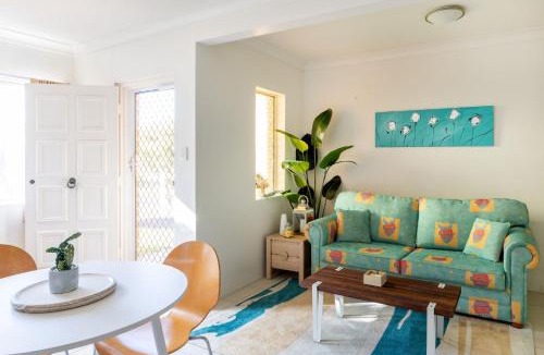 Narrawallee House | Free night! Pay for 2 stay for 3