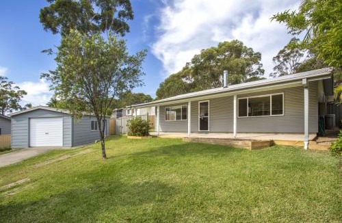 Lake Tabourie House | Free night! Pay for 2 stay for 3
