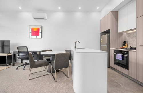 Dickson Apartment | Fresh 2BR Stay | Parking | 7min Walk to Tram