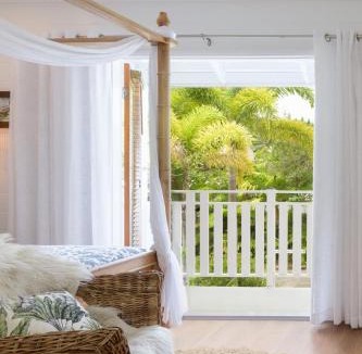 Port Douglas Villa | Fullmoon Cottage - Easy Walk to the Beach and Town