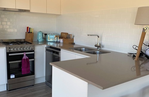 Boat Harbour Cottage | Fully Accessible 2 bed Farm Stay