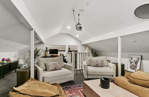 Leederville Apartment | Fun for Families Location, Cinema, Games, Wifi