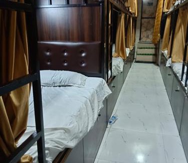 Masjid Bandar Bed & Breakfast | G V Dormitory