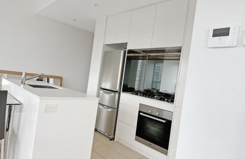 Zetland Apartment | G901S - Bright Zetland Escape with City Views