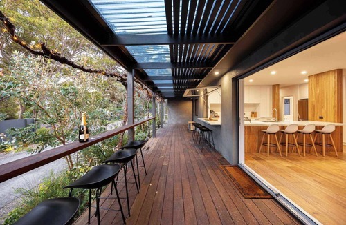 Mount Martha House | Galene Getaway Walk to Beach, Pool & Fire