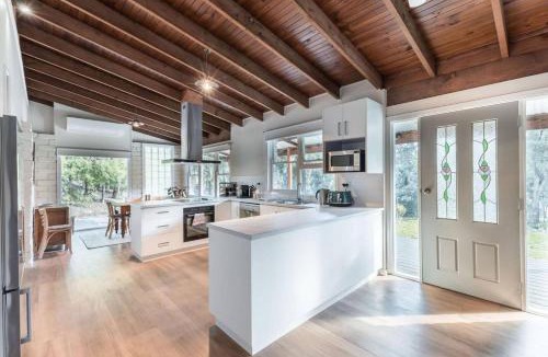 Myrtleford House | Gangurru
