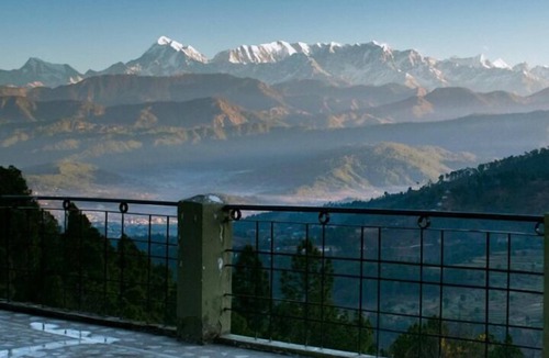 Kausani Hotel | Garur Valley
