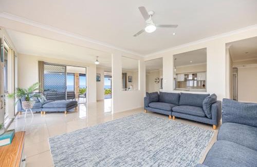 River Heads House | Gateway to Fraser Island - Ocean and Island Views
