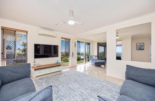River Heads House | Gateway to Fraser Island - Ocean and Island Views