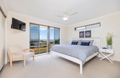 River Heads House | Gateway to Fraser Island - Ocean and Island Views