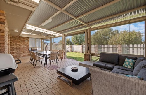 Abbey House | Gem on Jones