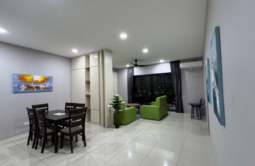 Kampung Stampin Apartment | Gem Suites 3 Bedrooms