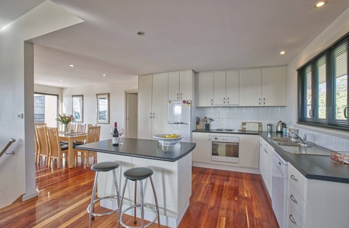 St Helens Apartment | Georges Bay Luxury - St Helens
