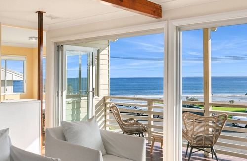 Gerroa House | Gerroa House located mere steps from Seven Mile Beach.