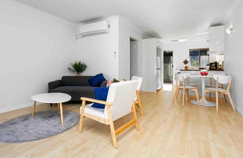 Bicton Apartment | Getaway Villa 2BR, Sleeps 4, Near Beach