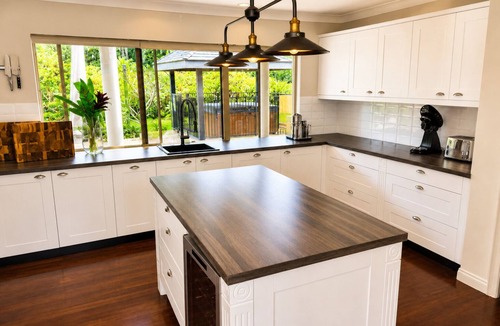 Flaxton House | Glen Eden Manor | Luxury Hinterland Estate for Families, Friends & Retreats