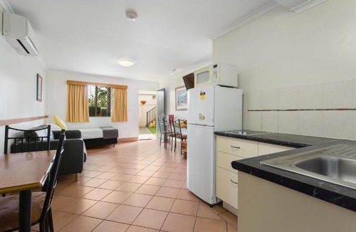 Norman Gardens Hotel | Glenmore Tavern