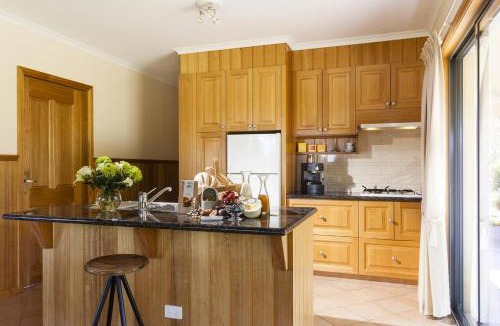 Apollo Bay Villa | Glenoe Cottages