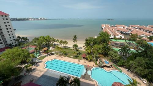 Taman Tanjung Apartment | Glory Beach Resort By D'Shepherd Management