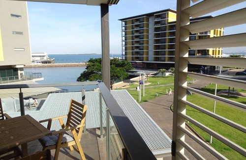 Darwin City Centre Apartment | Go native in style at Darwin Waterfront SandCastles Apartment