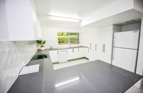 Broadbeach Waters Apartment | Gold Coast Ground Floor Unit- Close to Beach, Casino, GCCEC