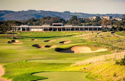 Fingal House | Golf at Moonah Links , Indoor Spa & Premium Golf Course Access