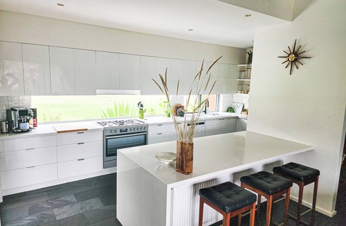 Connewarre House | Golf & Surf @ 13th Beach or bike to Barwon Heads