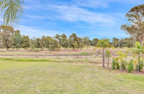 Mulwala Apartment | Golf Views Apartment