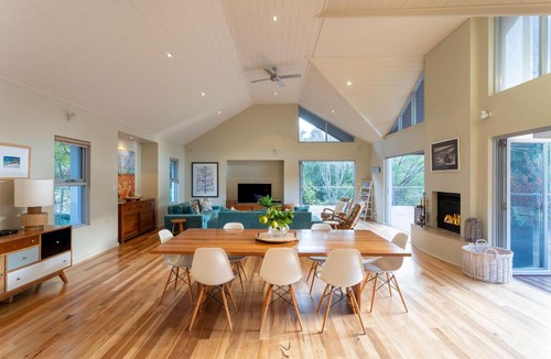 Eagle Bay House | Gooligumup I Private Properties