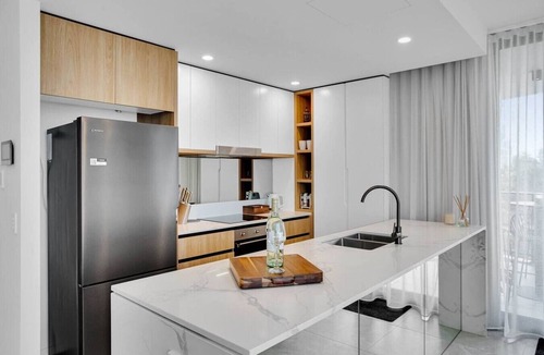 Broadbeach Apartment | Gorgeous 3rd Floor 3 BRM Apartment