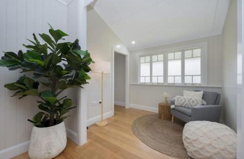 West End House | Grand 4BR Queenslander on Harold Sleeps 7