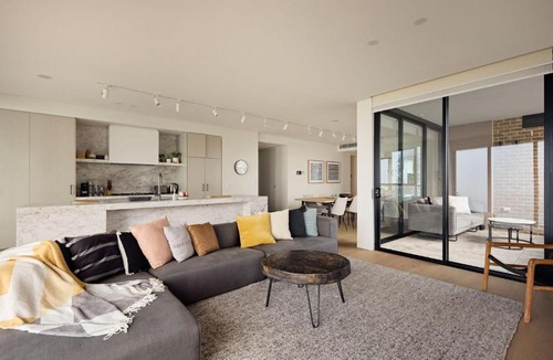 Brighton-le-Sands Apartment | Grand Bayfront, Brighton-Le-Sands