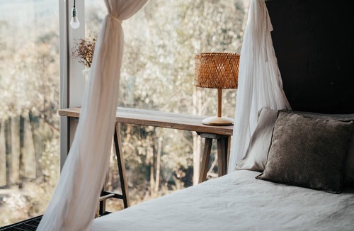 Callignee Hotel | Grand Designs "Eco Bush Retreat"
