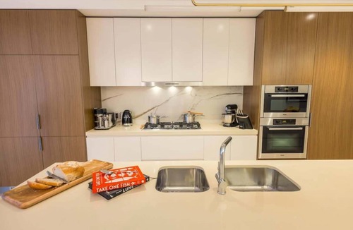 Double Bay House | Grand Double Bay Penthouse–Stunning Terrace & Pool