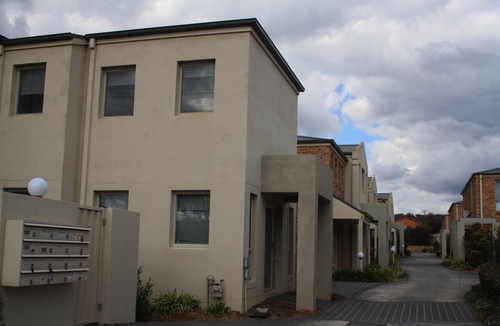 Queanbeyan East Hotel | Grand Manor Motor Inn - Queanbeyan