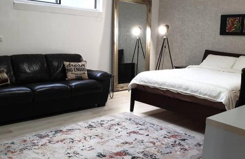Glenroy Apartment | Grandview Melbourne Executive 2BR Apartment