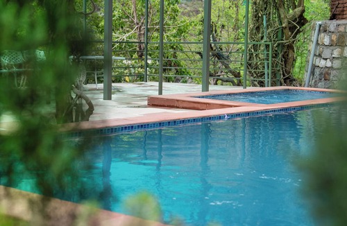 Bullawala Hotel | GrannyS Den Resort
