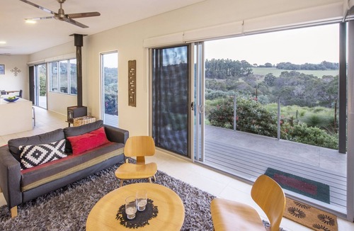 Yallingup House | Grasstree Views - peaceful, idyllic weekender