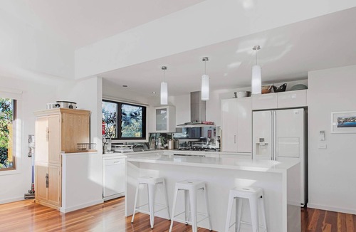 Denhams Beach House | Grays at Denhams Luxury by the beach