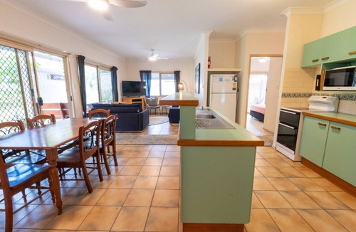 Amity Point House | Great Escape - Charming Amity Point Fishing Cottage