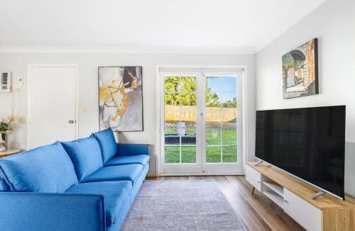 Heritage Park House | Great value Stylish 2BR Granny Flat Heritage Park
