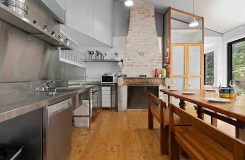 Vincentia House | Greenfields Beach House & Studio