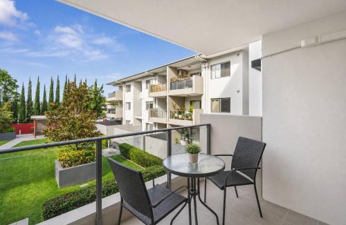 Nerang Apartment | Greenview - Couples' Escape for Riverside Adventures