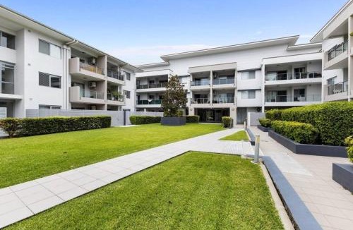 Nerang Apartment | Greenview - Couples' Escape for Riverside Adventures